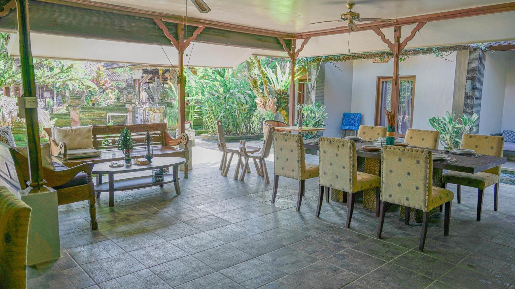 ホテル Lokasari Retreat ウブド エクステリア 写真
