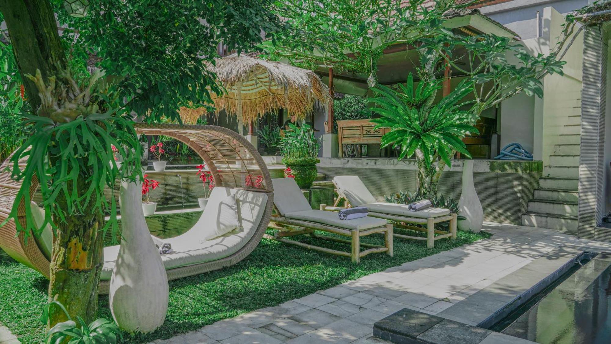 ホテル Lokasari Retreat ウブド エクステリア 写真