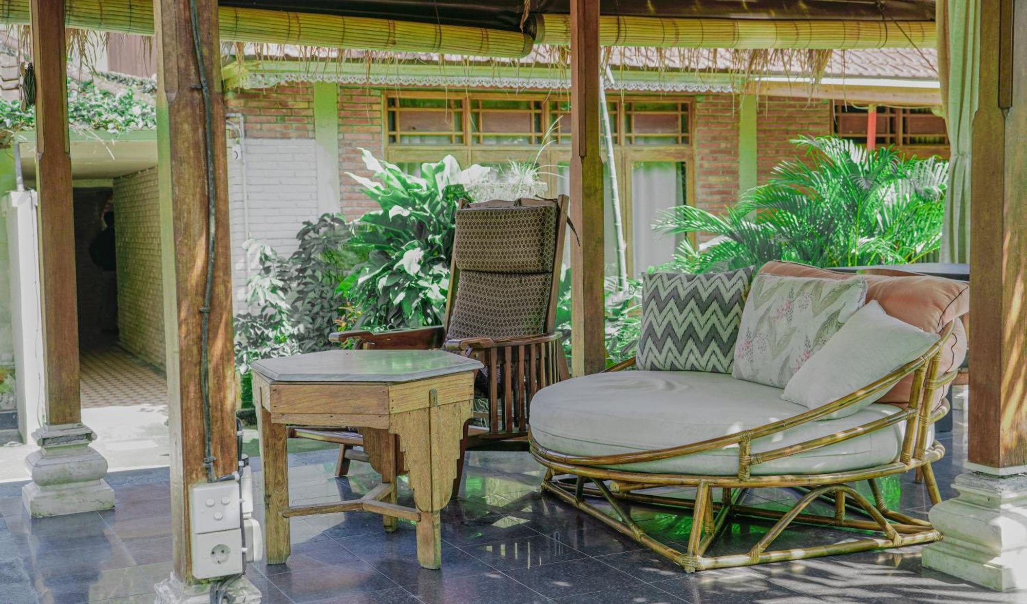 ホテル Lokasari Retreat ウブド エクステリア 写真