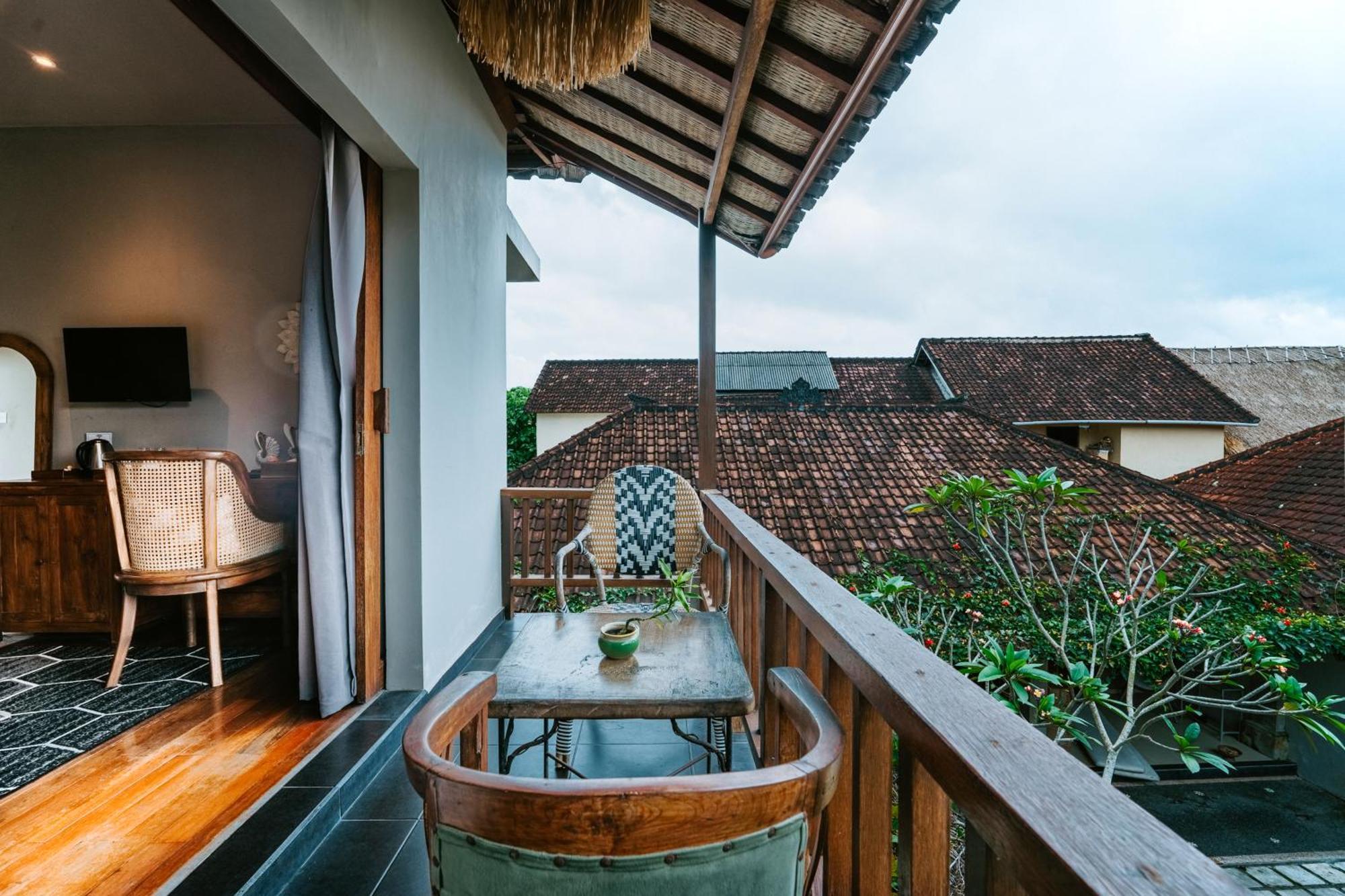 ホテル Lokasari Retreat ウブド エクステリア 写真
